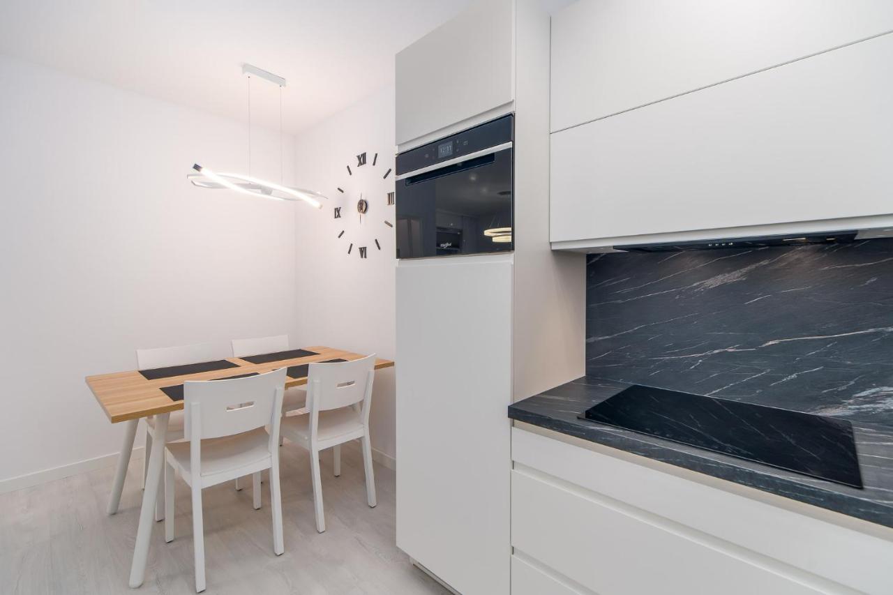 Faro Apartamenty Nadmorskie Tarasy Spa Przy Latarni I Molo Baseny, Sauny, Fitness I Parking W Cenie Kolobrzeg Luaran gambar