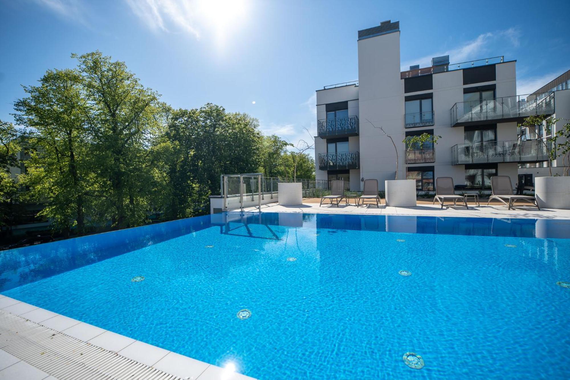 Faro Apartamenty Nadmorskie Tarasy Spa Przy Latarni I Molo Baseny, Sauny, Fitness I Parking W Cenie Kolobrzeg Luaran gambar