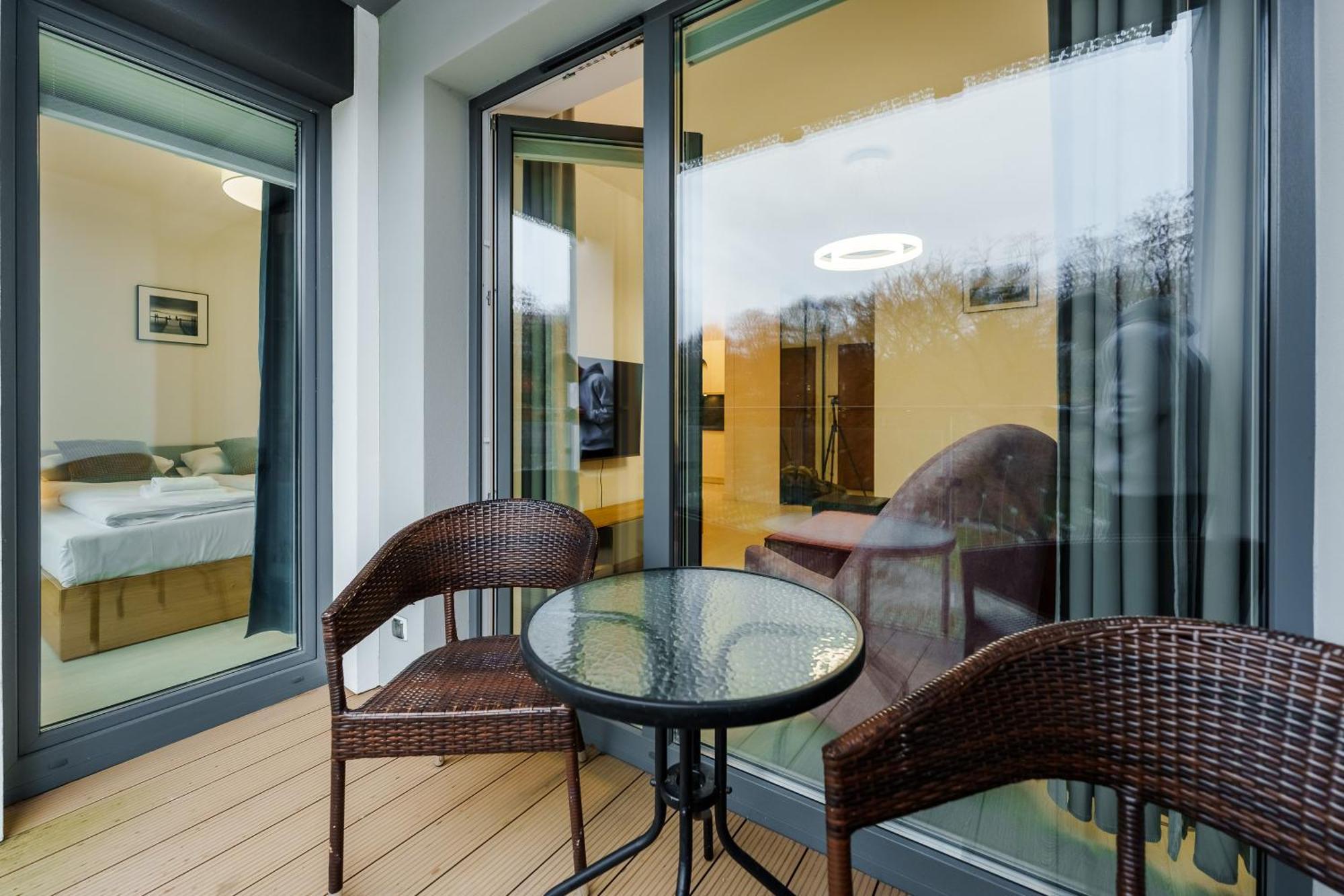 Faro Apartamenty Nadmorskie Tarasy Spa Przy Latarni I Molo Baseny, Sauny, Fitness I Parking W Cenie Kolobrzeg Bilik gambar